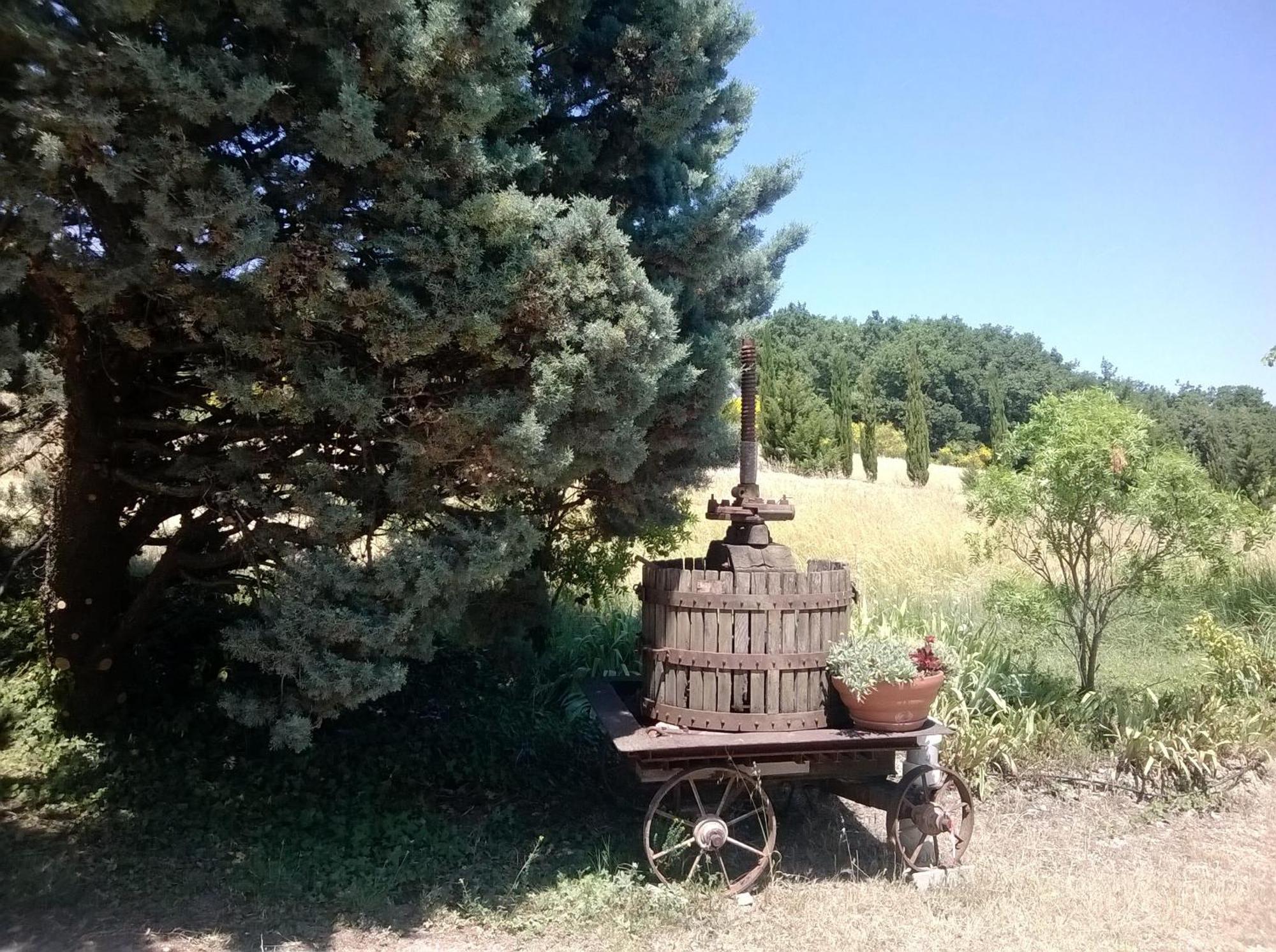 Bed and Breakfast Le Val Leron Valaurie Экстерьер фото