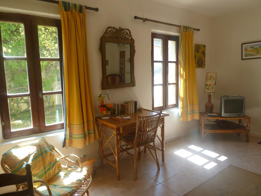 Bed and Breakfast Le Val Leron Valaurie Экстерьер фото